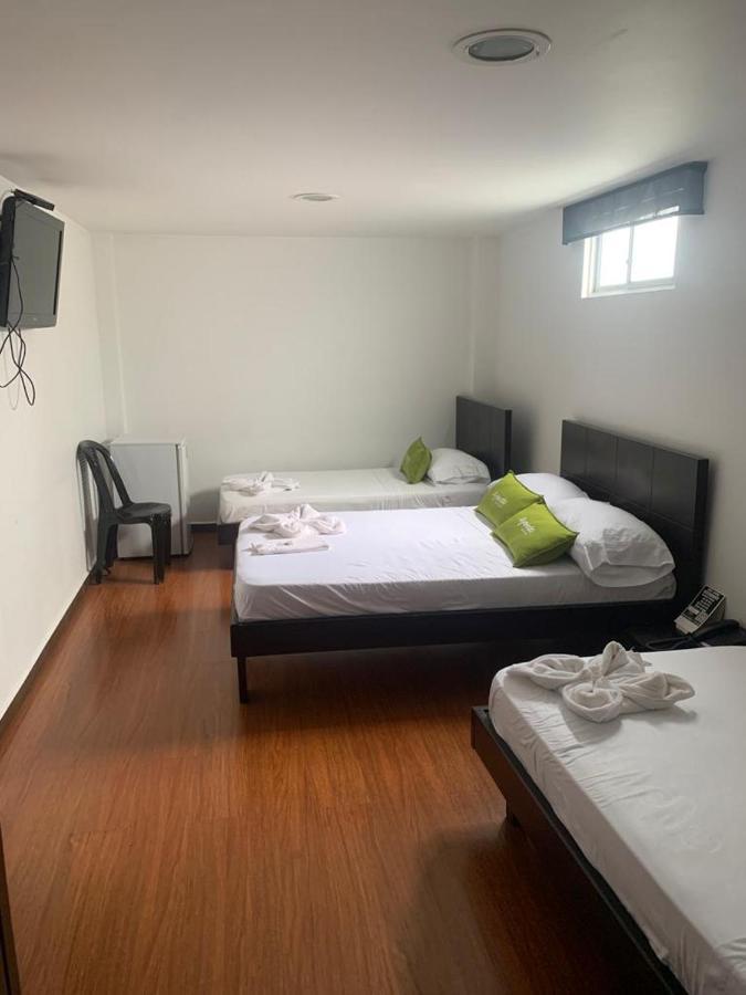 Hotel Castellon Plaza Pereira Exterior foto